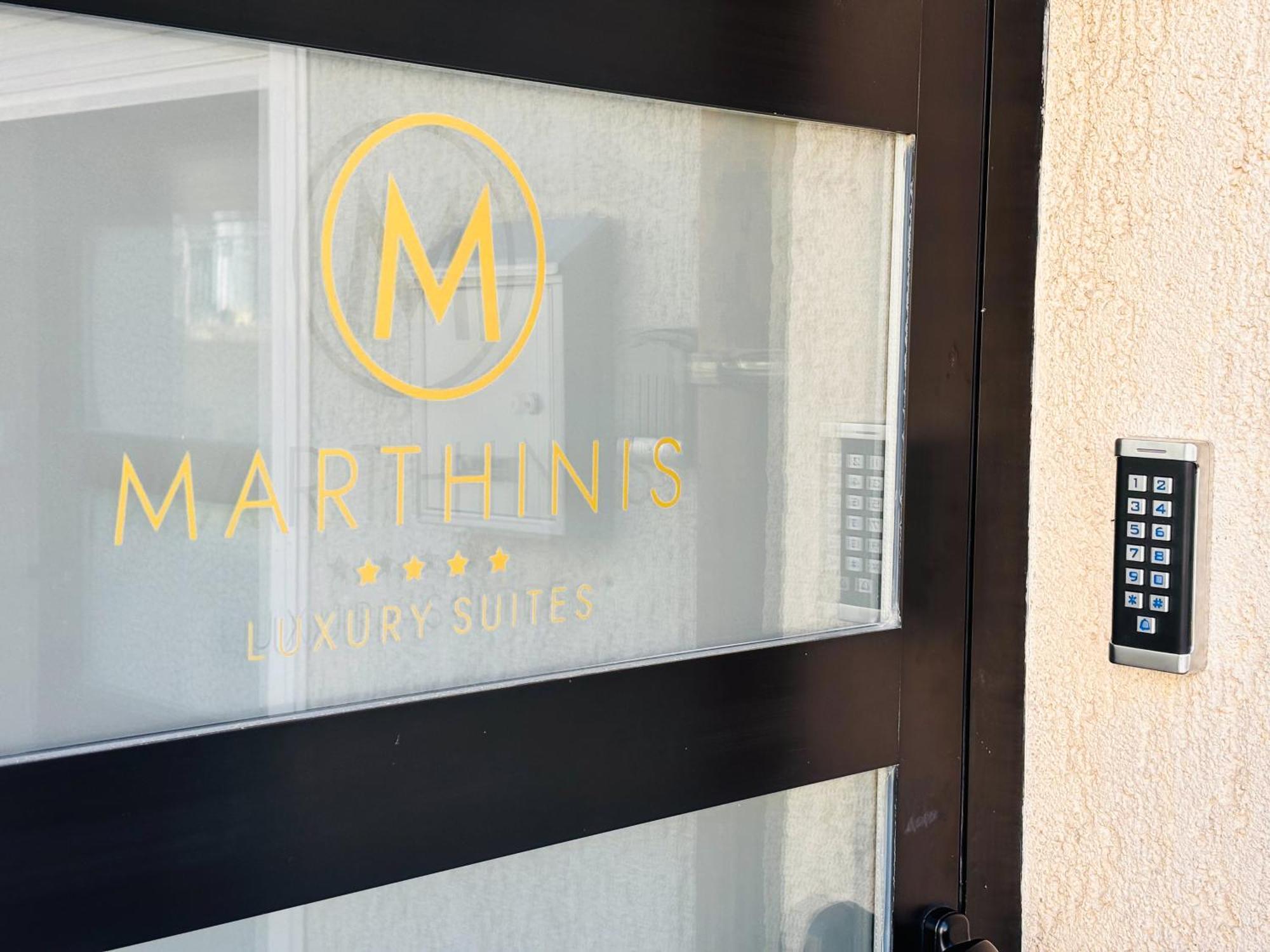 Marthinis Luxury Suites سبليت المظهر الخارجي الصورة
