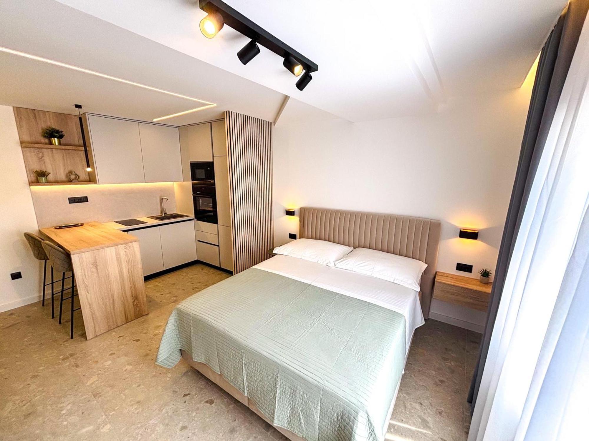 Marthinis Luxury Suites سبليت المظهر الخارجي الصورة