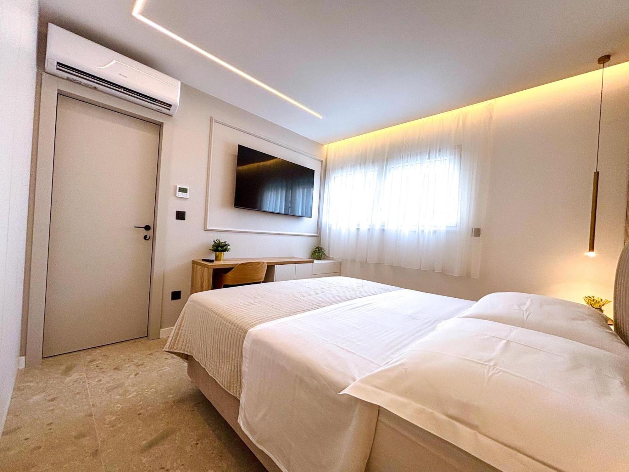 Marthinis Luxury Suites سبليت المظهر الخارجي الصورة