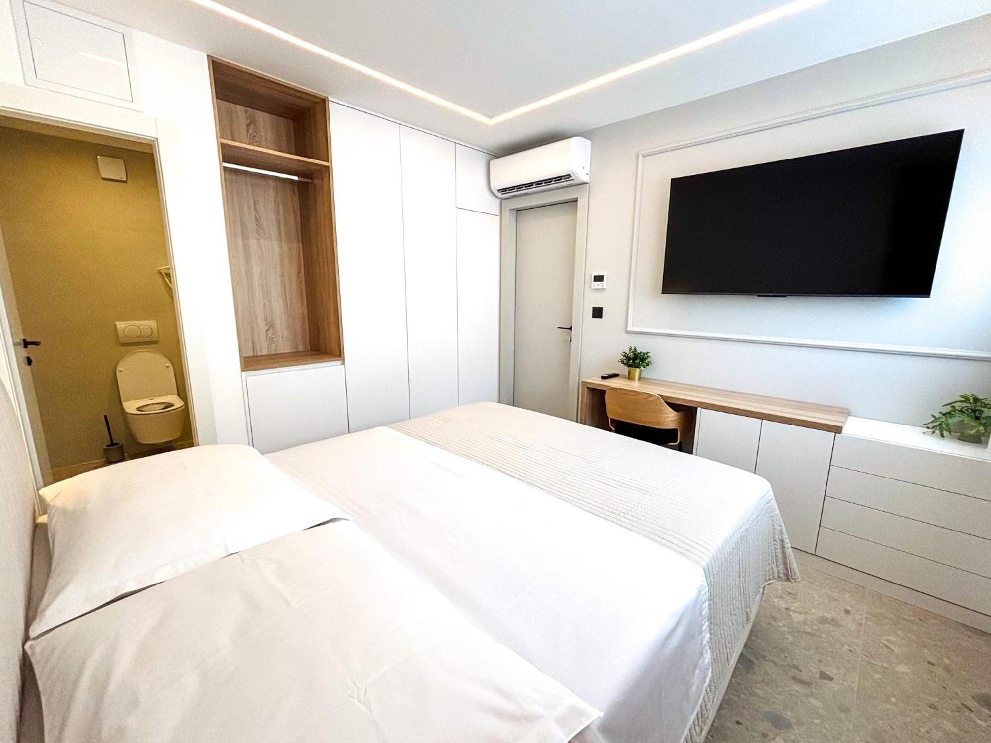 Marthinis Luxury Suites سبليت المظهر الخارجي الصورة
